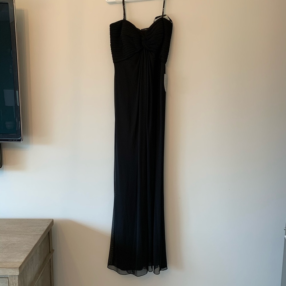 STRAPLESS Formal Black Gown